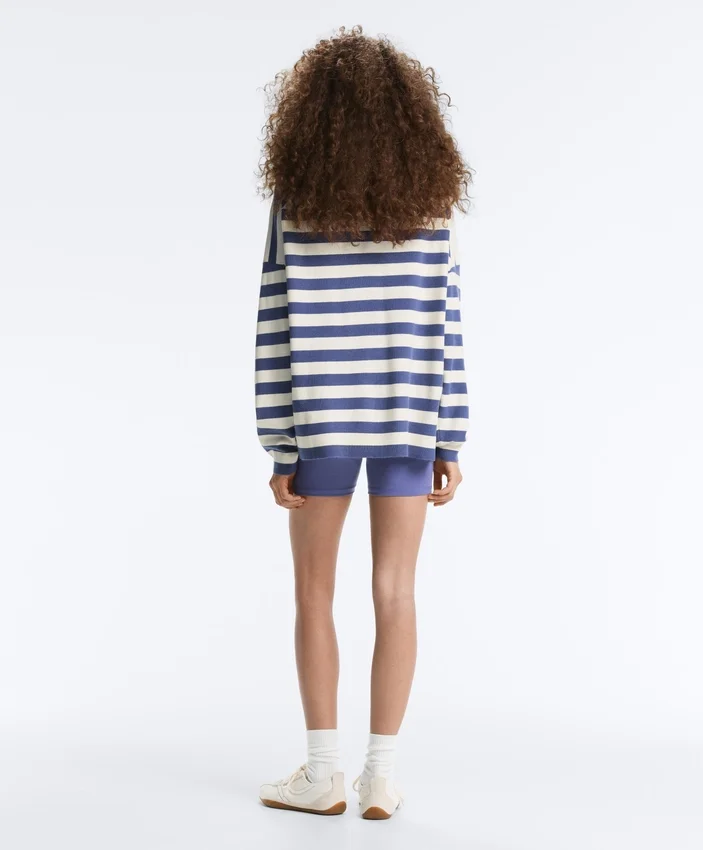 Gestreifter Strickpullover Gestreifter Strickpullover