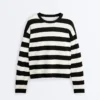Gestreifter Strickpullover Gestreifter Strickpullover