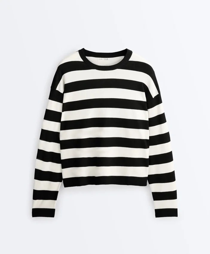 Gestreifter Strickpullover Gestreifter Strickpullover