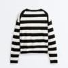 Gestreifter Strickpullover Gestreifter Strickpullover