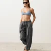Gestreiftes Bikini-Oberteil Gestreiftes Bikini-Oberteil