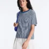 Gestreiftes, kastenförmiges T-Shirt mit kurzen Ärmeln aus Baumwollmischung Gestreiftes, kastenförmiges T-Shirt mit kurzen Ärmeln aus Baumwollmischung