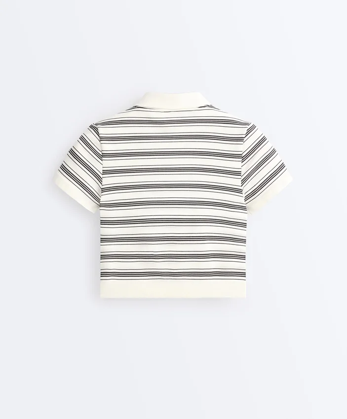Gestreiftes, nahtloses Kurzarm-Poloshirt für Shorts Gestreiftes, nahtloses Kurzarm-Poloshirt für Shorts