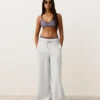 Gestreiftes, strukturiertes Neckholder-Oberteil für Bikinis Gestreiftes, strukturiertes Neckholder-Oberteil für Bikinis
