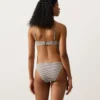 Klassische Bikinis mit Streifenmuster Klassische Bikinis mit Streifenmuster