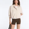 Gestreite Jacke mit ausgestellter Säume Gestreite Jacke mit ausgestellter Säume