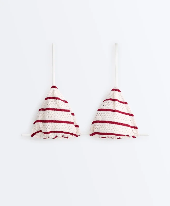Gestricktes Triangel-Bikinioberteil Gestricktes Triangel-Bikinioberteil