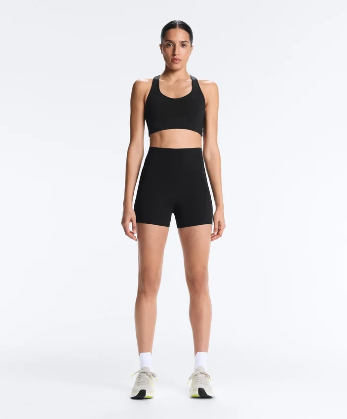 Hoch geschnittene Compressive-Hosen mit 10 cm Beinlänge Hoch geschnittene Compressive-Hosen mit 10 cm Beinlänge