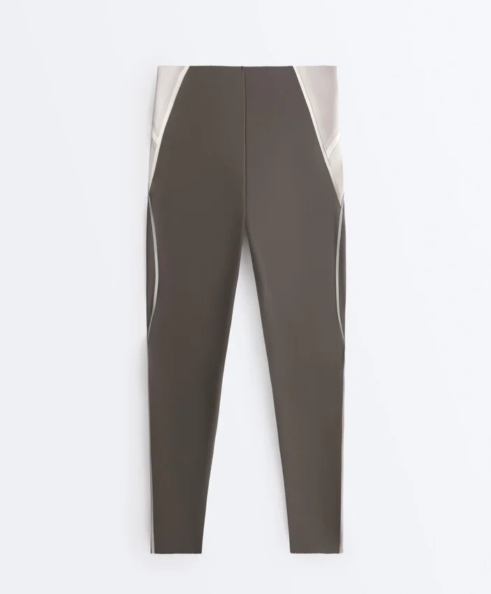Hoch geschnittene, kompressive, reflektierende Core Control-Leggings in Knöchellänge Hoch geschnittene, kompressive, reflektierende Core Control-Leggings in Knöchellänge