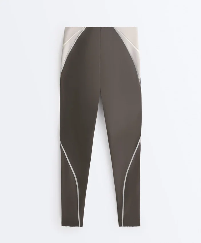 Hoch geschnittene, kompressive, reflektierende Core Control-Leggings in Knöchellänge Hoch geschnittene, kompressive, reflektierende Core Control-Leggings in Knöchellänge