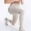 Hoch geschnittene, kompressive, reflektierende Core Control-Leggings in Knöchellänge Hoch geschnittene, kompressive, reflektierende Core Control-Leggings in Knöchellänge