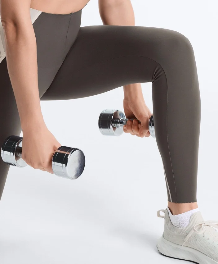 Hoch geschnittene, kompressive, reflektierende Core Control-Leggings in Knöchellänge Hoch geschnittene, kompressive, reflektierende Core Control-Leggings in Knöchellänge