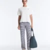 Hoch taillierte Comfortlux-Hose mit geradem Bein und Streifenmuster Hoch taillierte Comfortlux-Hose mit geradem Bein und Streifenmuster