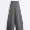 Hoch taillierte Hose aus Baumwollpiqué mit weitem Bein