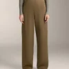 Hoch taillierte Hose mit geradem Bein im Neopren-Look Hoch taillierte Hose mit geradem Bein im Neopren-Look