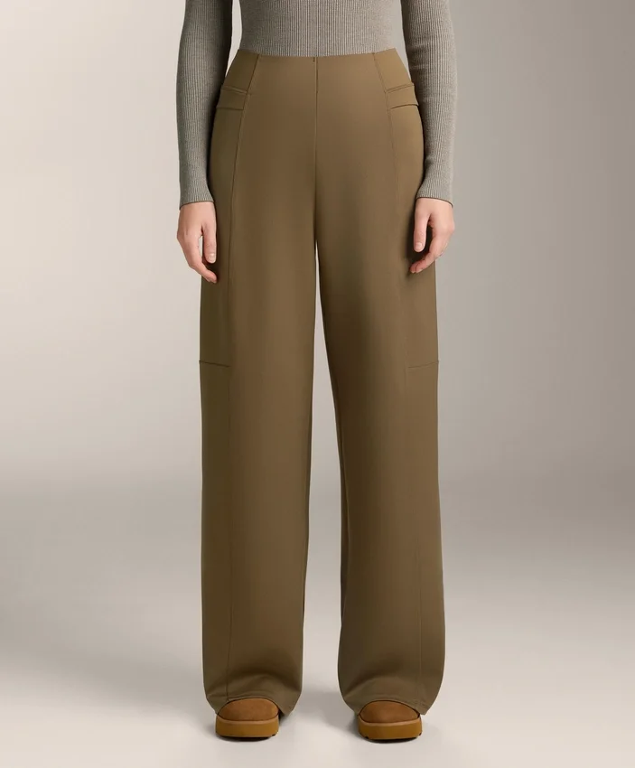 Hoch taillierte Hose mit geradem Bein im Neopren-Look Hoch taillierte Hose mit geradem Bein im Neopren-Look