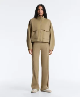 Kastenförmige Jacke im Neopren-Look