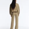 Hoch taillierte Hose mit geradem Bein im Neopren-Look und Paspelierung Hoch taillierte Hose mit geradem Bein im Neopren-Look und Paspelierung