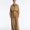 Hoch taillierte Twill-Hose mit weitem Bein und Falten Hoch taillierte Twill-Hose mit weitem Bein und Falten