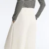 Hoch taillierte Twill-Hose mit weitem Bein und Falten Hoch taillierte Twill-Hose mit weitem Bein und Falten