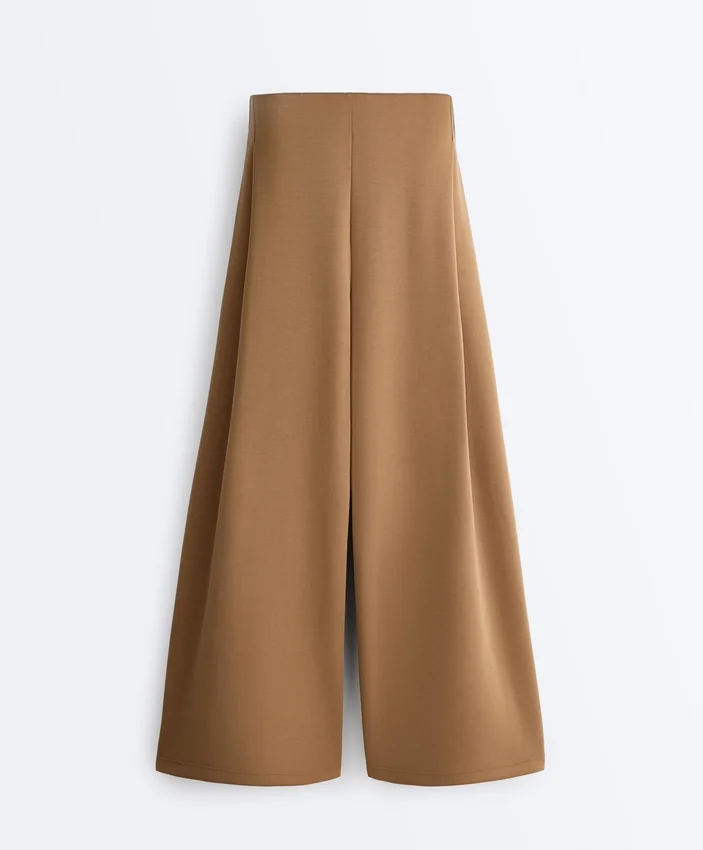 Hoch taillierte Twill-Hose mit weitem Bein und Falten Hoch taillierte Twill-Hose mit weitem Bein und Falten