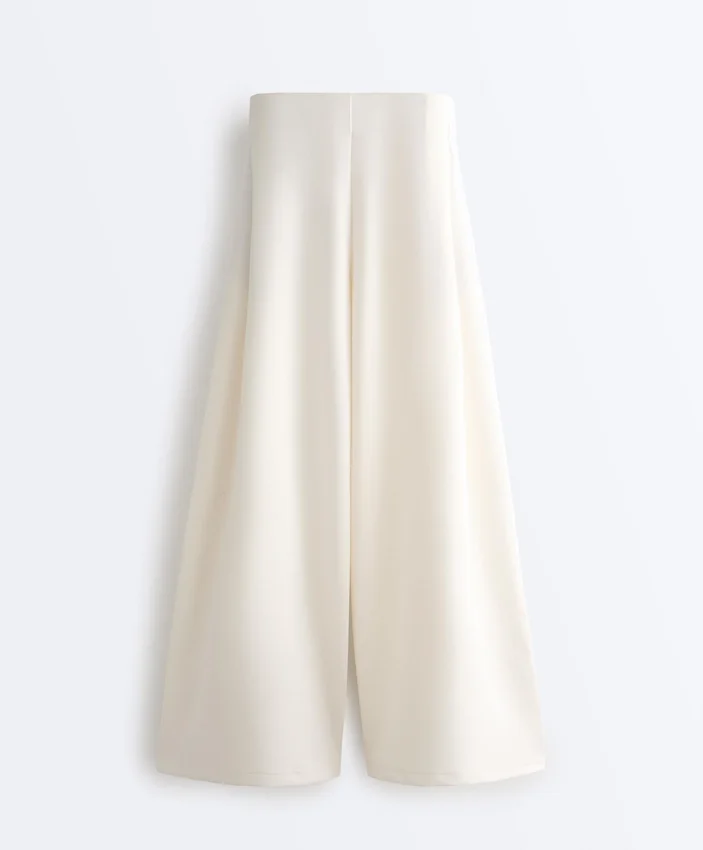 Hoch taillierte Twill-Hose mit weitem Bein und Falten Hoch taillierte Twill-Hose mit weitem Bein und Falten