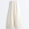 Hoch taillierte Twill-Hose mit weitem Bein und Falten Hoch taillierte Twill-Hose mit weitem Bein und Falten