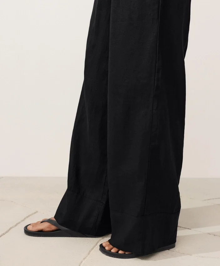 Hose aus 100 % Leinen mit geradem Bein Hose aus 100 % Leinen mit geradem Bein