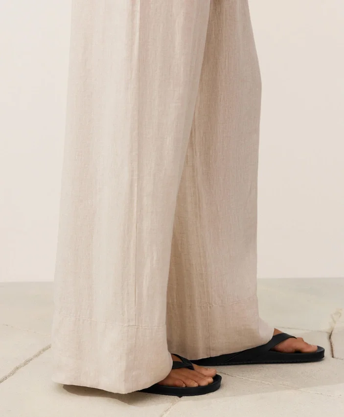 Hose aus 100 % Leinen mit geradem Bein Hose aus 100 % Leinen mit geradem Bein