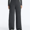 Hose mit asymmetrischen Streifen aus Modal Hose mit asymmetrischen Streifen aus Modal