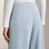 Hose mit asymmetrischen Streifen aus Modal Hose mit asymmetrischen Streifen aus Modal