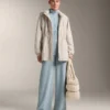 Hose mit asymmetrischen Streifen aus Modal Hose mit asymmetrischen Streifen aus Modal