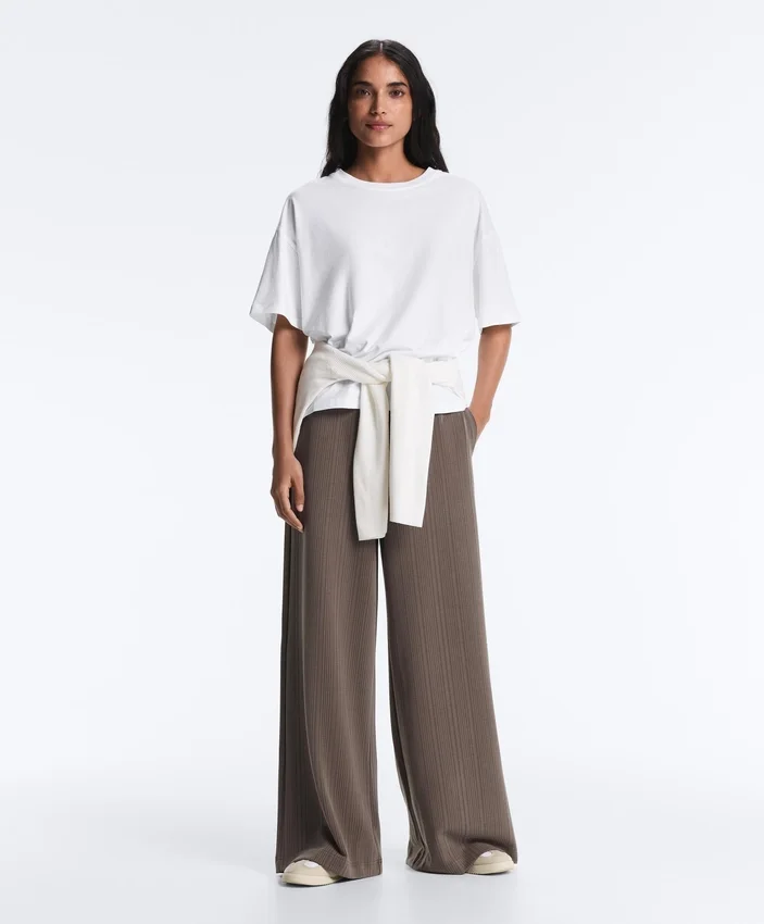 Hose mit geradem Bein, asymmetrischem Streifen und Modal Hose mit geradem Bein, asymmetrischem Streifen und Modal