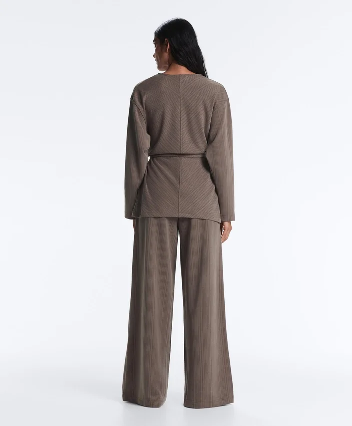 Hose mit geradem Bein, asymmetrischem Streifen und Modal Hose mit geradem Bein, asymmetrischem Streifen und Modal