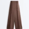 Hose mit geradem Bein aus Soft Touch-Modal und Paspelierung Hose mit geradem Bein aus Soft Touch-Modal und Paspelierung