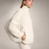 Jacke aus Kunstfell Jacke aus Kunstfell