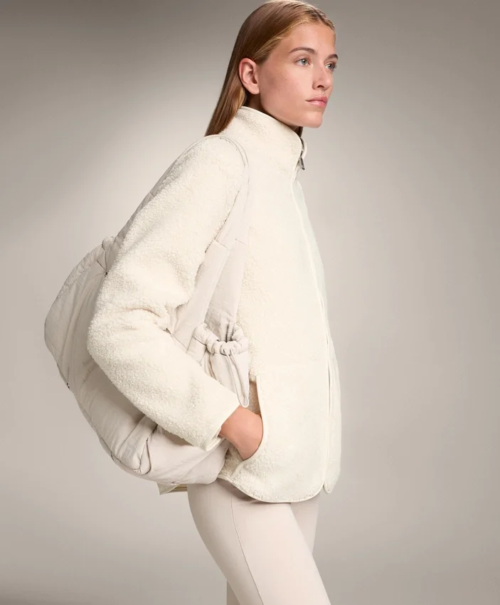 Jacke aus Kunstfell Jacke aus Kunstfell