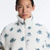 Jacke aus Kunstfell mit Blumenmuster Jacke aus Kunstfell mit Blumenmuster