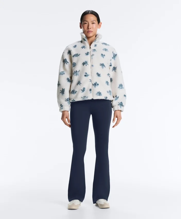 Jacke aus Kunstfell mit Blumenmuster Jacke aus Kunstfell mit Blumenmuster