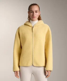 Jacke aus Kunstfell mit Kapuze
