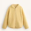 Jacke aus Kunstfell mit Kapuze