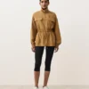 Jacke aus Lyocell und 24 % Leinen mit geraffter Taille Jacke aus Lyocell und 24 % Leinen mit geraffter Taille