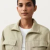 Jacke aus Lyocell und 24 % Leinen mit geraffter Taille Jacke aus Lyocell und 24 % Leinen mit geraffter Taille