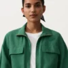 Jacke aus Lyocell und 24 % Leinen mit geraffter Taille Jacke aus Lyocell und 24 % Leinen mit geraffter Taille