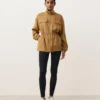 Jacke aus Lyocell und 24 % Leinen mit geraffter Taille Jacke aus Lyocell und 24 % Leinen mit geraffter Taille