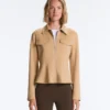 Jacke im Neopren-Look mit Schößchen und Rippbündchen Jacke im Neopren-Look mit Schößchen und Rippbündchen