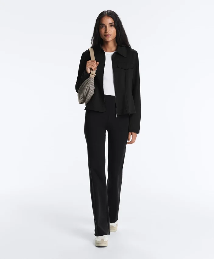 Jacke im Neopren-Look mit Schößchen und Rippbündchen Jacke im Neopren-Look mit Schößchen und Rippbündchen