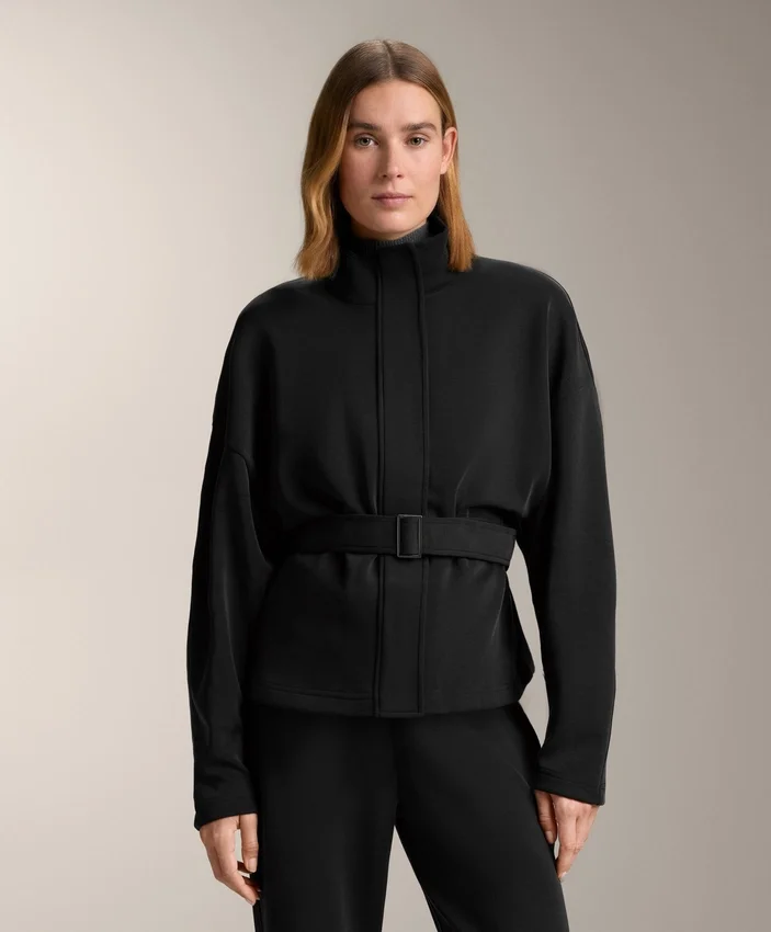 Jacke mit Gürtel aus gebürstetem Modal Jacke mit Gürtel aus gebürstetem Modal