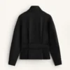 Jacke mit Gürtel aus gebürstetem Modal Jacke mit Gürtel aus gebürstetem Modal