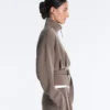 Jacke mit Soft Touch-Korsettgürtel und Modal Jacke mit Soft Touch-Korsettgürtel und Modal